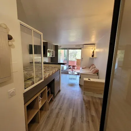 Bord De Résidence Piscine - Les Sablettes La Seyne-sur-Mer